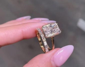 Conjunto de anillo de compromiso de moissanita talla radiante de 4 quilates, anillo de novia de oro amarillo de 14 quilates, anillo de promesa, alianza de boda pavé, anillos solitario talla radiante.