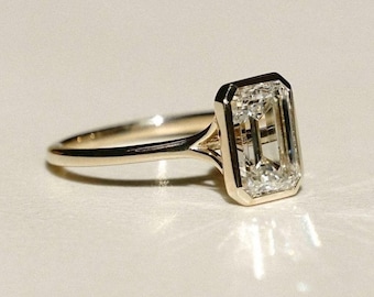3 CT Emerald Cut Moissanite Engagement Ring 14K Gold Ring Bezel Set Wedding Rings Moissanite Bezel Set Solitaire Ring Promise Ring for Women