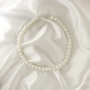 Pearl Choker Necklace, White Bridal Choker Necklace with Adjustable 2" Extender Chain, Classic Pearl Necklace Choker, Gift for Her