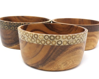 Wooden snack bowl with bamboo or cinnamon inlay