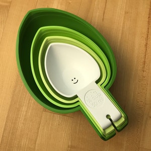 Q.D. Foodie Artichoke Measuring Cups - Kitchen Cooking Utensil - Imperial, Metric and Braille Measurements
