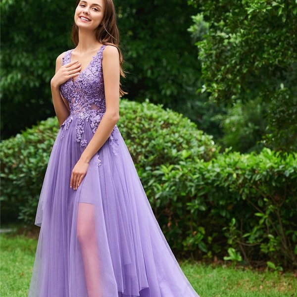 Formal Women's Dresses A-line/Princess Strapless Floral Appliqued Evening Dress Floor Length Prom Dress Prom Dress Shops main image 1