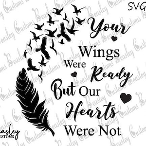 Puede incluir: Silueta en blanco y negro de una pluma con pájaros volando. El texto dice "Tus alas estaban listas pero nuestros corazones no lo estaban".