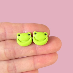 Frog stud Earrings