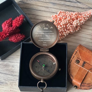 Cadeau de retraite, cadeaux de retraite pour hommes et femmes, boussole de travail gravée personnalisée, cadeau de retraite heureuse, cadeau de retraite d'enseignant