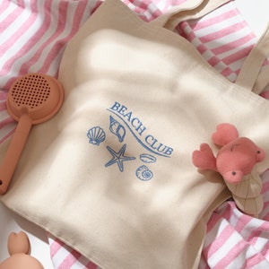 Poolside Beach Club Tote in Midnight Stripe main image 0