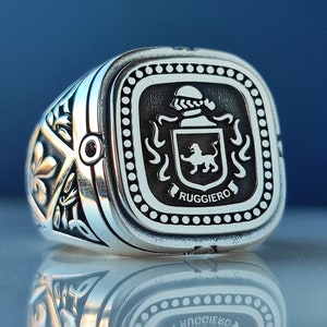 Graduation Gift,Coat of Arms Ring,,Family Crest Ring,Personalized Coat of Arms ring,Heraldic Ring,Custom Jewelry,Mens gift,engraved ring
