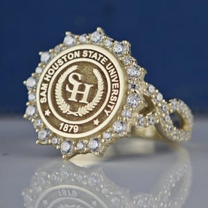 Gold & Silver Women&#39;s University Class Rings - Custom College Rings