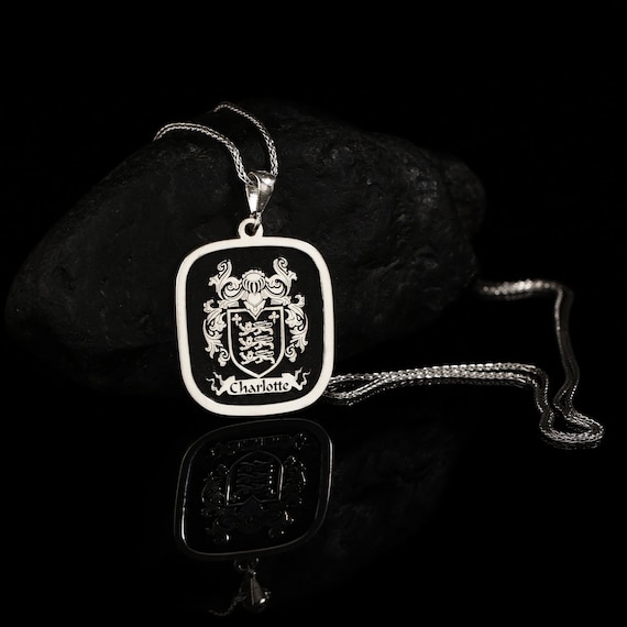 Family crest pendant deals