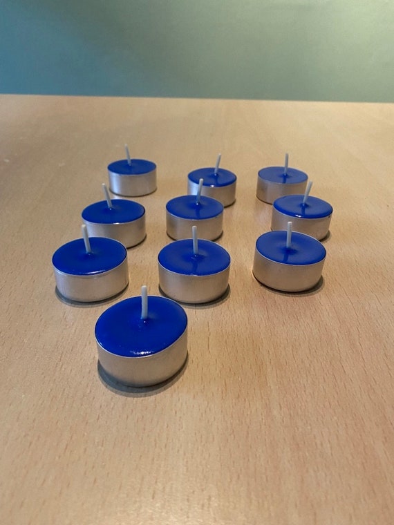Selbst gemachte Rapswachs Teelichter Blau Alu hülle Durchmesser 38mm und 18mm höhe