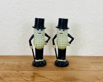 Mr. Peanut Plastic Salt and Pepper Shakers; Planters Peanut Advertising Salt and Pepper Shakers