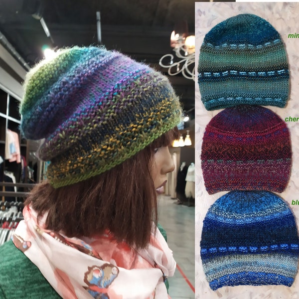 Moufles multicolores pour femmes. Bonnet d'hiver en tricot Mélange : marron, cerise, bleu, lilas, menthe. Bonnet et gants sans doigts dégradés colorés