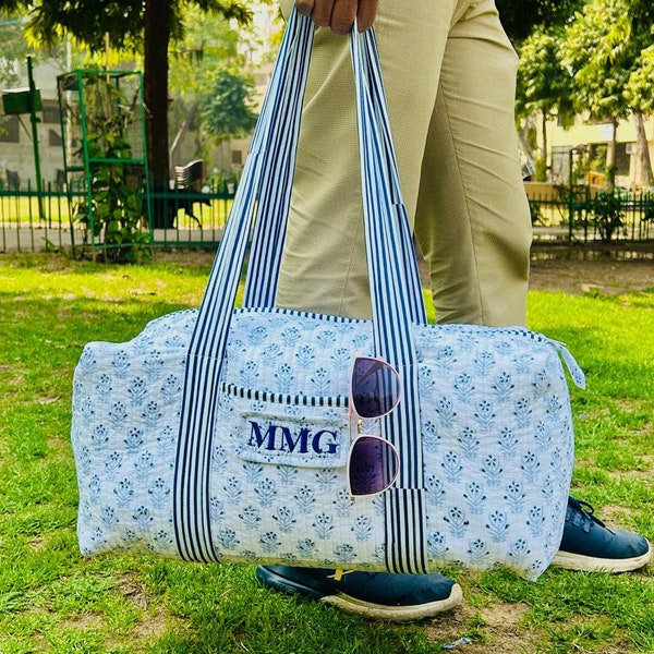 Sac de sport matelassé en coton avec nom personnalisé Cadeaux pour la fête des Mères Sac de sport brodé Sac de voyage mignon pour elle Sac de voyage Sac d'hôpital