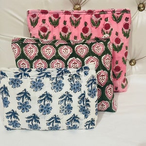 Bolsa grande de maquiagem de algodão com zíper, bolsa de cosméticos com estampa de bloco acolchoada, bolsa de higiene floral exclusiva para mulheres, presente exclusivo para mãe, bolsa de viagem para lavagem feita à mão