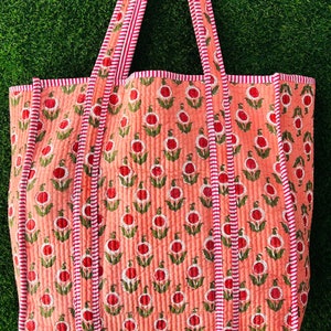 Vintage Block Print Large Tote Shopping Bags, Quilted Cotton Overnight Travel Bag, Carry All Tote Beach Wear Tote Bags For Women