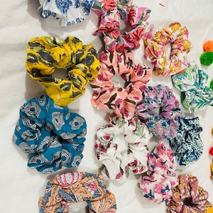 Boho Floral Cotton Scrunchies: Vintage Block-Print Hair Accessories