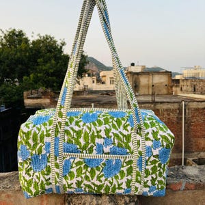 Damen Große Weekender Taschen Baumwoll-Block-Print Gesteppte Duffel Bag Boho Style Floral Travel Pack Overnight Bags Handmade Summer Bag Geschenke