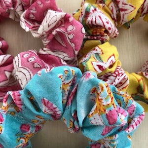 Retro Floral Boho Cotton Hair Scrunchies, Mix & Match Handmade Soft hair ties scrunchies Set, Girls Stocking Filler Bridesmaid Scrunchies