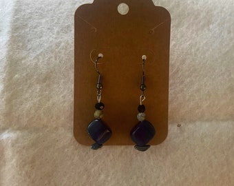 Pendientes inspirados en BTS BE La habitación de Yoongi