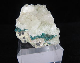 ダイオプターゼ、カルサイト上、ツメブ鉱山、ツメブ、オシコト地方