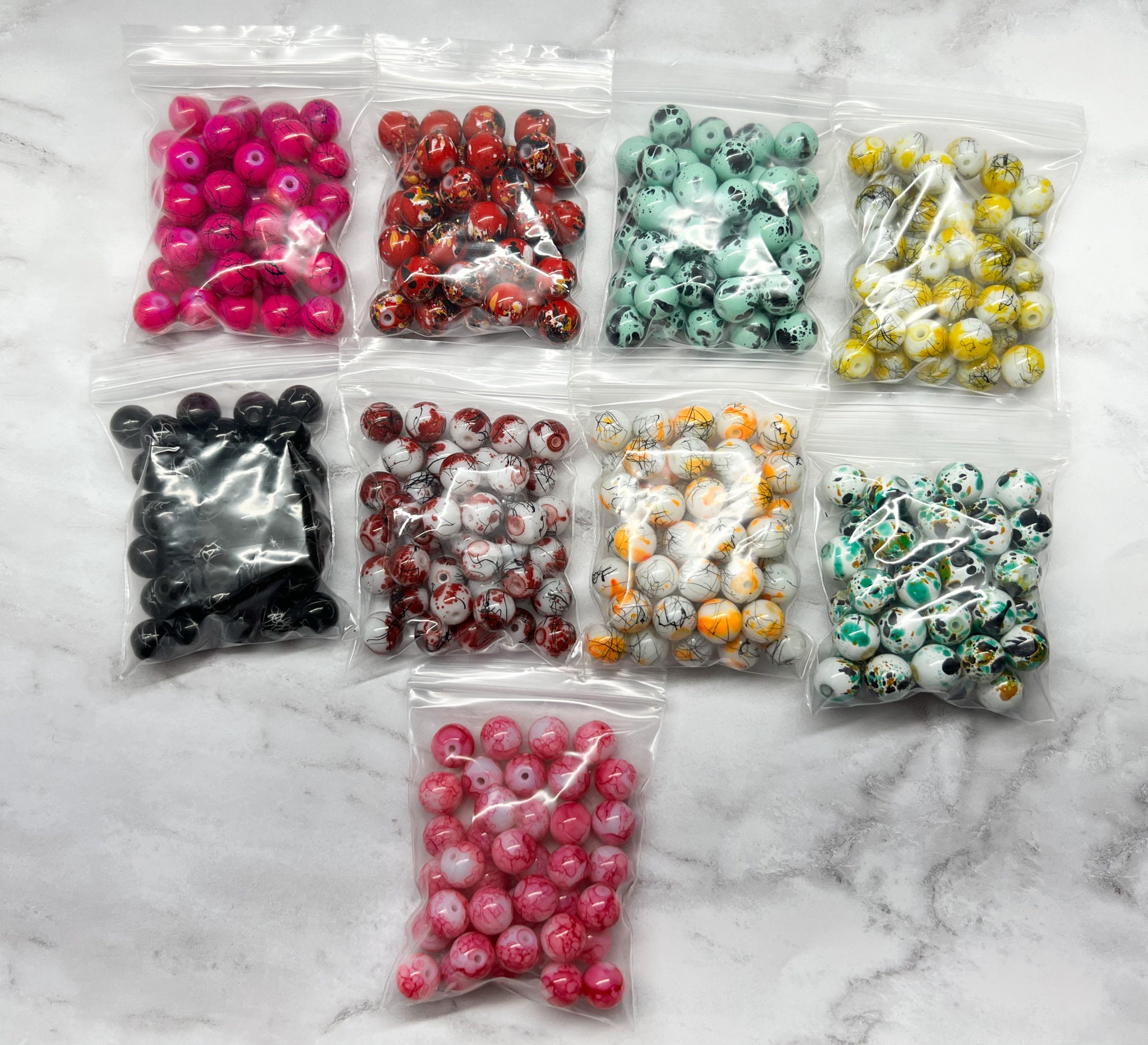 Kritne 300Pcs White Acrylic Single Letter Beads A-Z DIY Bracelet Necklace  Accessories, Acrylic Letter Beads, Square Letter Beads 