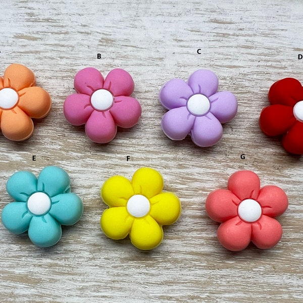 1 Daisy Silicone Focal Bead,  Flower Silicone Focal Bead, 26*26*10mm