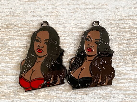 1 Black Woman Charm, Black Lady Charm, DIY Jewelry Charm, Bracelet Charm, Necklace Charm, 38mmx31mm