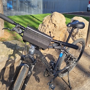 Medium Barrel Bag / Cycling Bag / Bikepacking / Bicycle Bags / Gravel Bag / Handlebar Bag