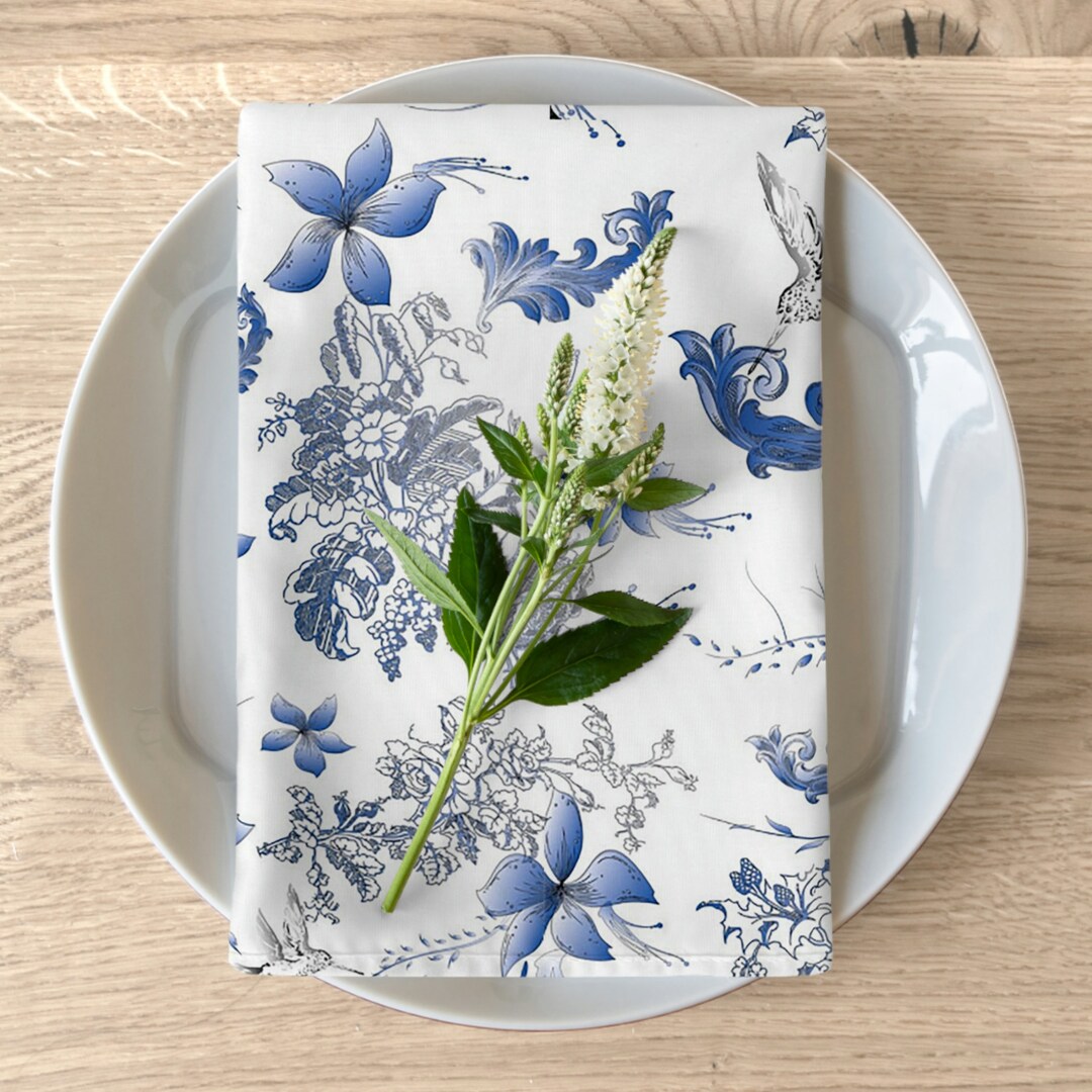 Blue Cloth Napkins, Hummingbird Blue Toile Dinner Napkins Set of 4