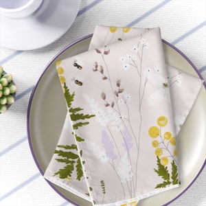 Cloth Napkins Set of 4 Springtime Garden Botanical Print Dinner Napkins for Entertaining, Housewarming and Tabletop Decor 19"x19" in.