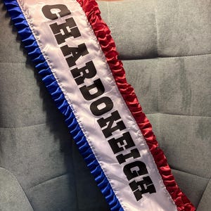 Beyoncé Cowboy Carter Inspired Sash, Beyoncé Bowl, Czerwony Biały Niebieski Sash, Tytuły Piosenek, Spersonalizowane, Wiele Rozmiarów