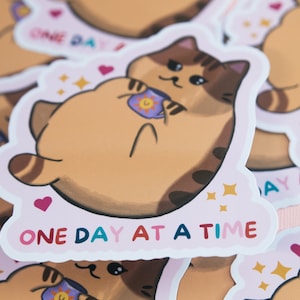 Pegatina de gato "Un día a la vez" - Enfermedad crónica, dolor crónico, Spoonie