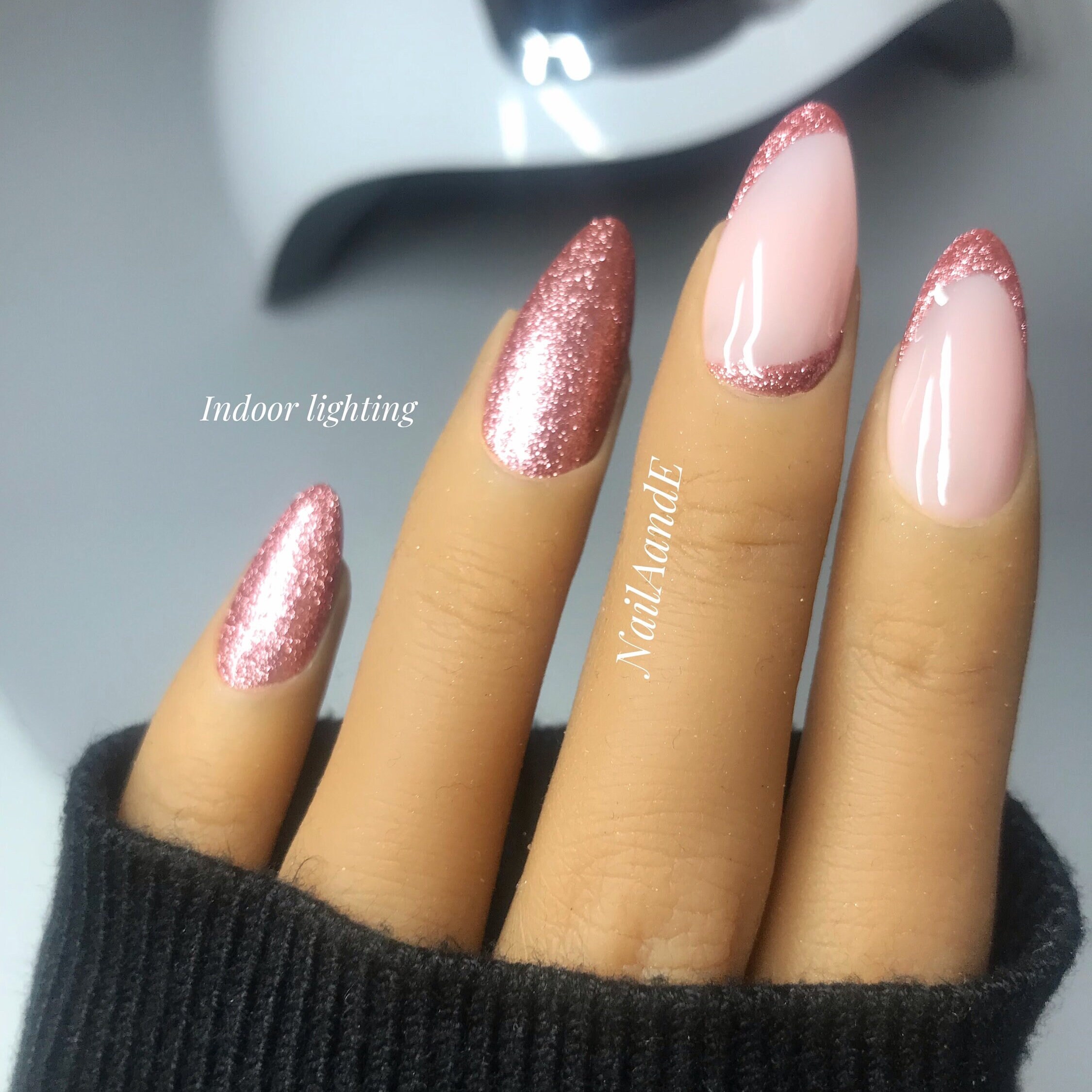 Gold Flakes Nails, Custom Press on Nails Uk, Hand Painted Gel Nails,  Wedding Nails, Long, Short, Almond, Square, Oval, Coffin Nails 