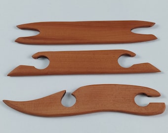 Shuttle for tablet weaving made of pear wood in three versions, 4 mm thick, 15 cm long, weaving tool, pear