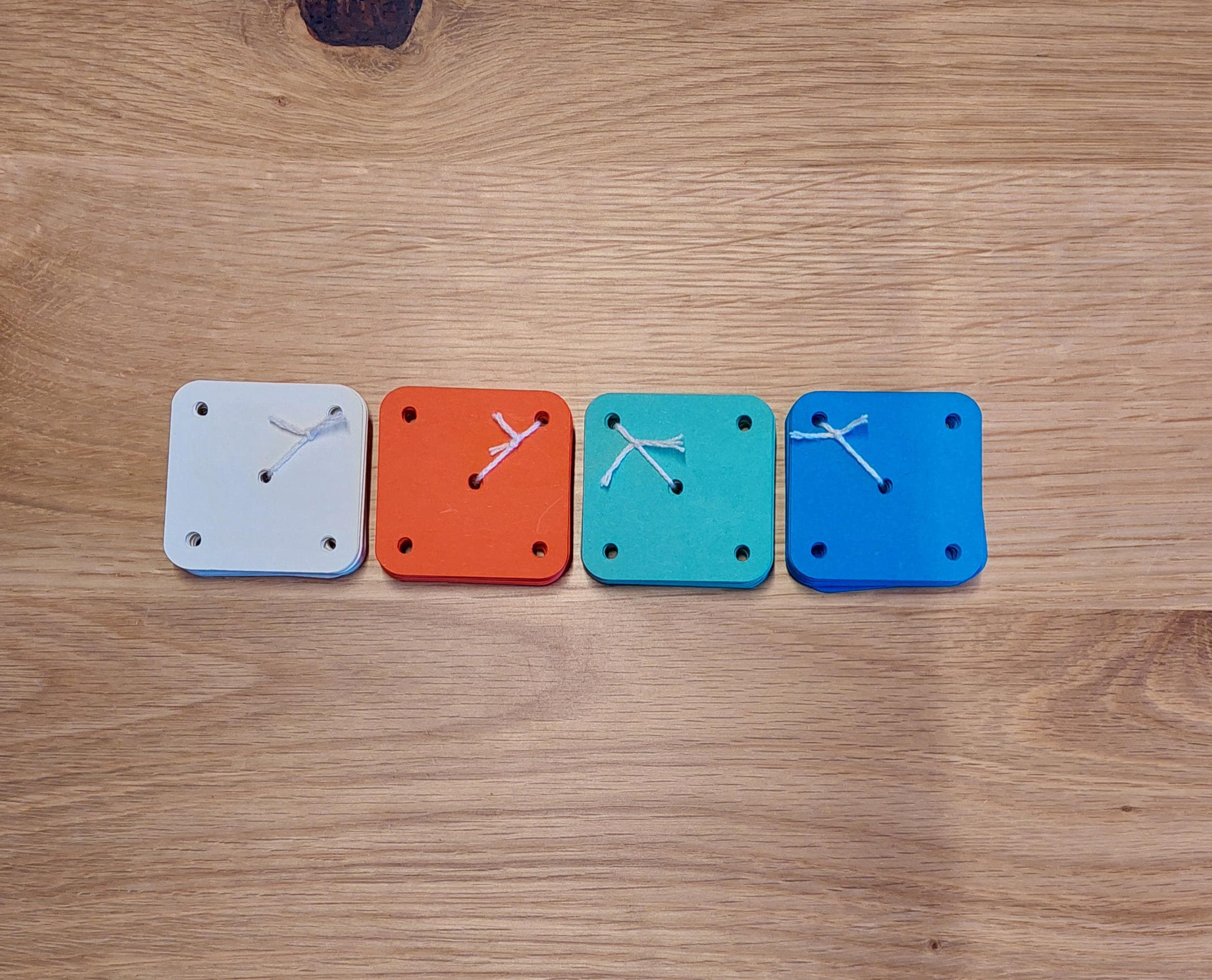 25 thin 4-hole weaving cards made of photo cardboard, weaving boards made of cardboard, boards for weaving, tablet weaving, 0.4 mm thickness, weaving tool
