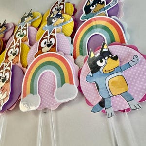 Blauer Hund Cupcake Toppers, blau rosa Topper, blauer Geburtstag, blauer Hund Themenparty, Regenbogen blau Themenset,