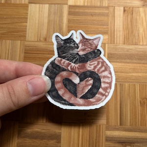 Hartsticker kattenliefde | Grijze gestreepte kat | Oranje gestreepte kat | Sticker knuffelkat | Sticker kattenliefhebber | Cadeau voor katteneigenaar | Laptopsticker