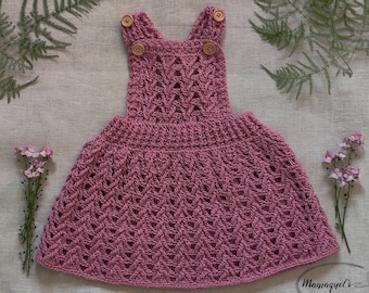 Baby overall dress, pink overall dress, hand knit, Mamaquels