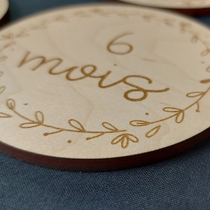 Wood Monthly Baby Milestone Discs - Baby Shower - Baby Gift - Pastilles mensuelles - Pastille mois - Month Milestone - Photo Prop - Français