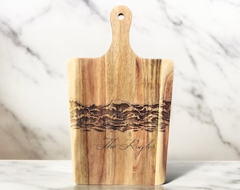 Tabla de embutidos náuticos personalizada, tabla de quesos grabada con olas del océano, tabla de embutidos de madera grabada, tabla de cortar de playa, regalo, tabla