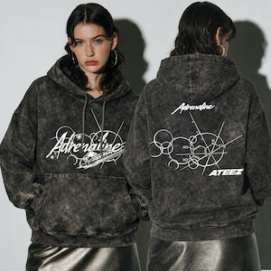 Sudadera con capucha estilo retro ATEEZ Golden Hour Parte 4 con efecto desteñido, merchandising de Ateez Adrenaline, camiseta de la gira mundial de Ateez, sudadera con capucha desteñida GOLDEN HOUR: Parte 4 imagen 1