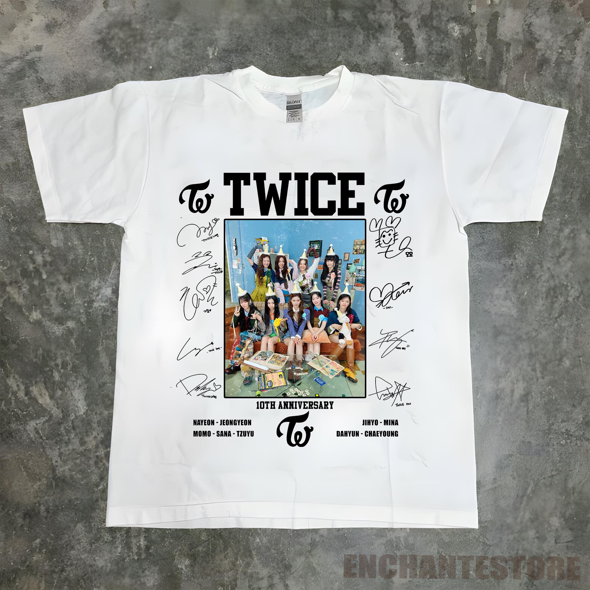 TWICE海外公演 グッズ White Crewneck Sサイズ Twice Ready To Be 5th
