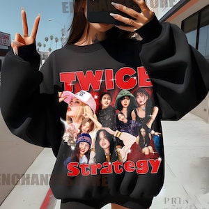 TWICE ポップアップ STRATEGY 長袖Tシャツ ロゴVer. - メルカリ