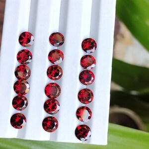 Natural Mozambique garnet 8 mm round shape callebrated size for jewelry making and ring size Christmas gift