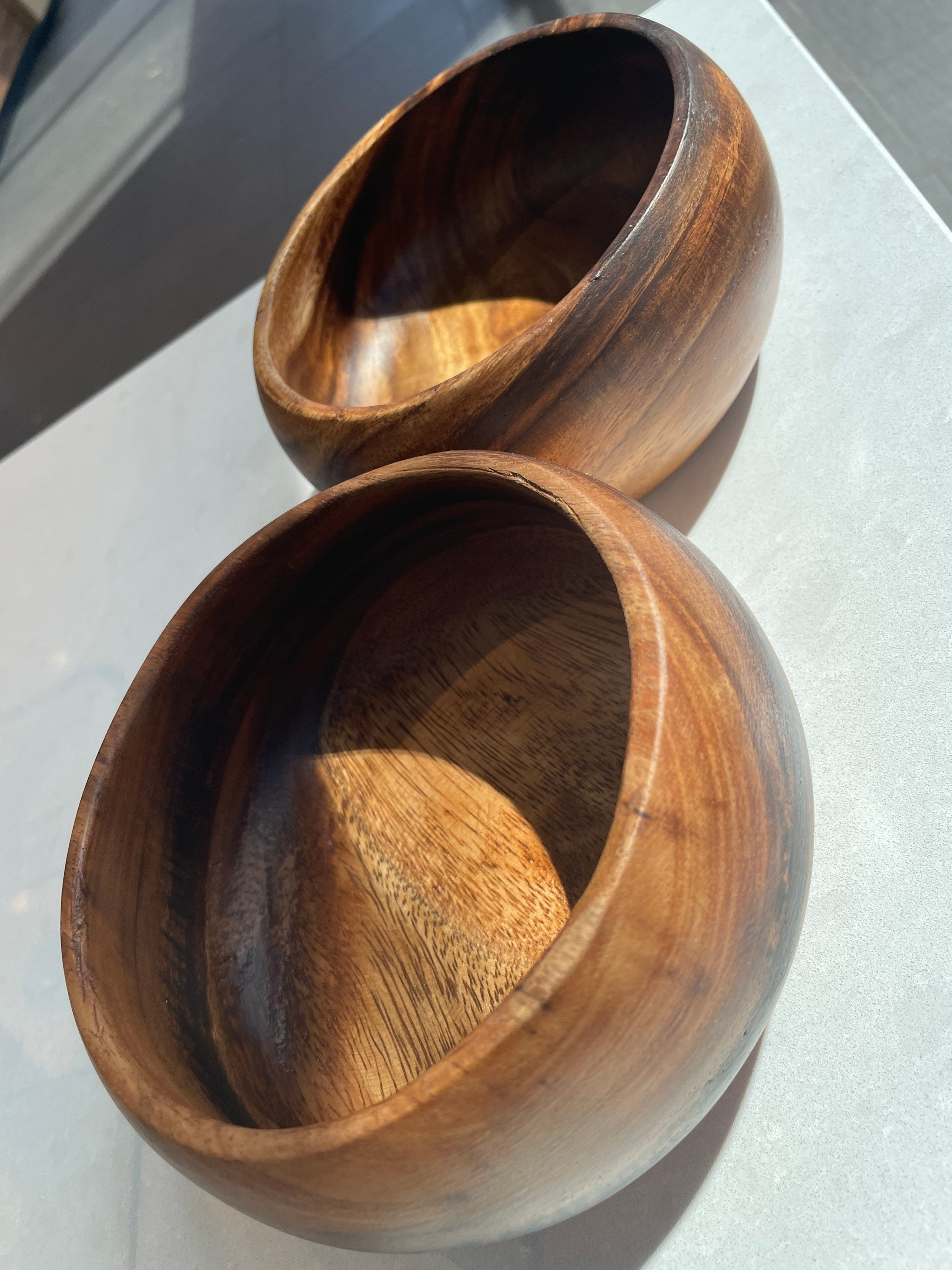 WEBHUSHI 11-Inch Acacia Wood Salad Bowl - 1.5 Liter Capacity, Natural Brown, Rustic Serving Bowl - View #6