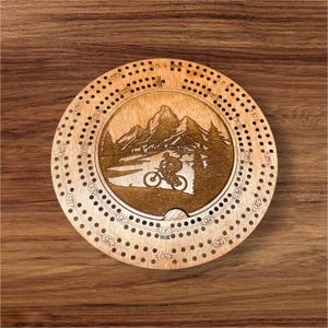 Planche de cribbage ronde faite main, 7,5 po. de diamètre, 2 joueurs, planche de cribbage personnalisée