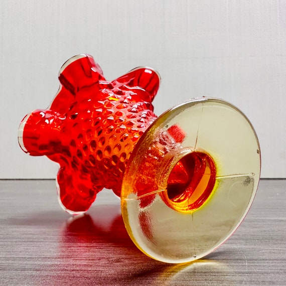 フェントン・花瓶・ホブネイル・アンベリーナ＆アンバー＆グリーン Vintage Fenton Amberina Hobnail Flared Bud Vase Hues of Red