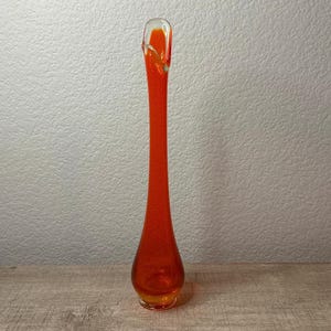 Vintage MCM Amberina Glass Swung Bud Vase Glows Under UV Light