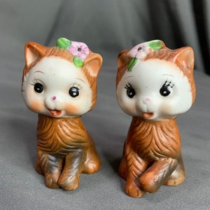 Vintage Ceramic Kitten Salt and Pepper Shakers Made in Korea