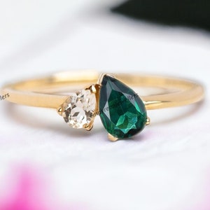 Toi Et Moi Ring Double Stone Engagement Ring Wedding Ring Pear Cut Emerald And Moissanite Ring Minimalist Ring Delicate Gift For Women